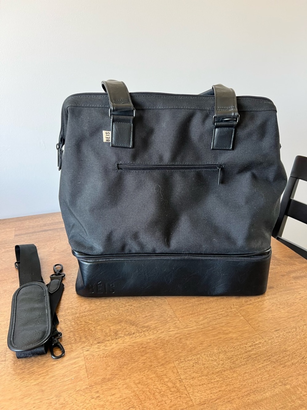 Beis Weekender Bag in Black - Picture 3 of 9